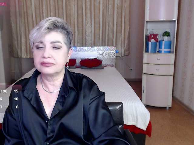 sexy-milffa live cam preview