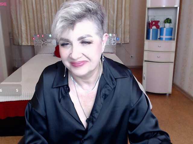 sexy-milffa live cam preview