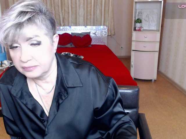 sexy-milffa live cam on BongaCams
