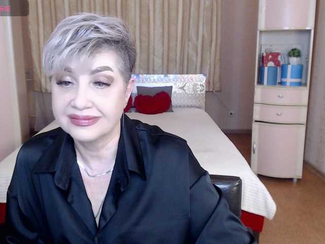 sexy-milffa live cam preview