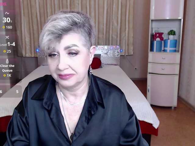 sexy-milffa live cam preview