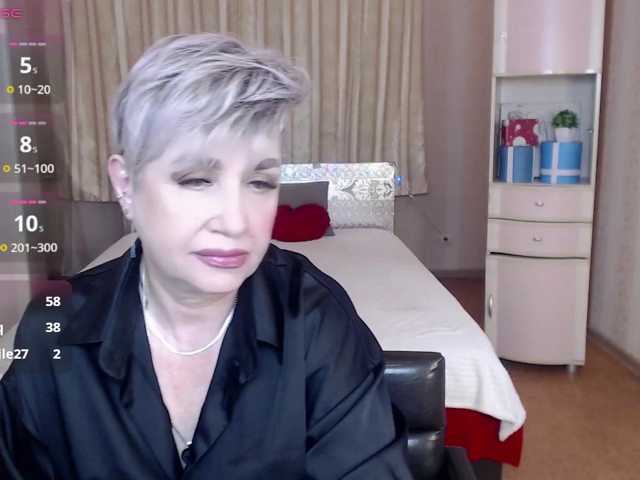 sexy-milffa, live now on BongaCams