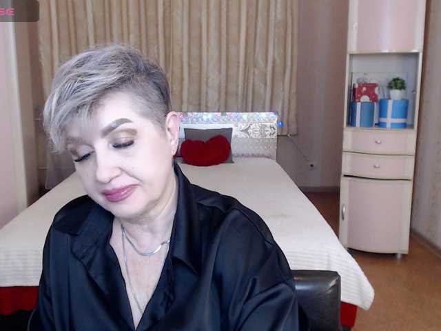 sexy-milffa live cam preview