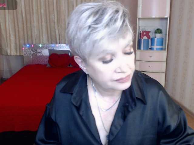 sexy-milffa, live now on BongaCams