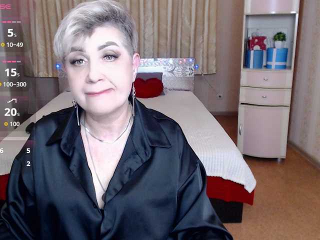 sexy-milffa live cam on BongaCams