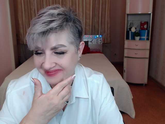 sexy-milffa live cam on BongaCams