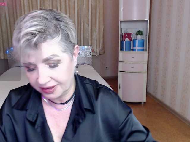 sexy-milffa live cam on BongaCams