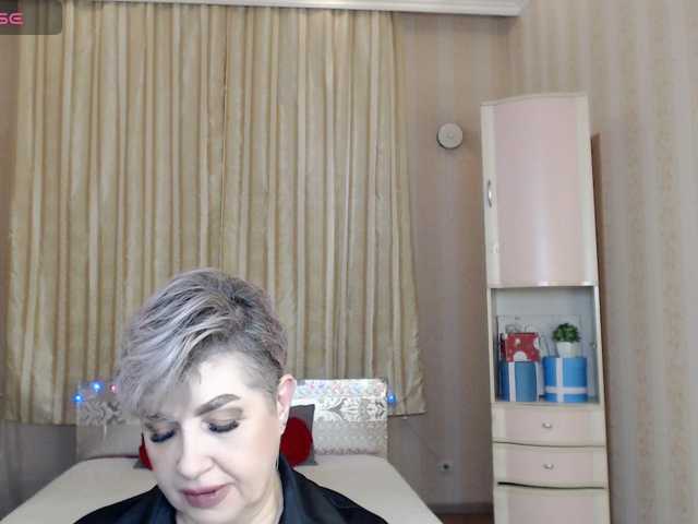 sexy-milffa live cam on BongaCams