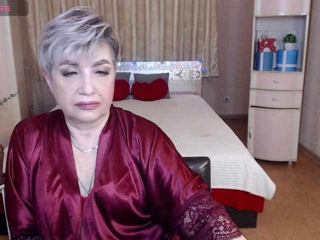 sexy-milffa live cam on BongaCams
