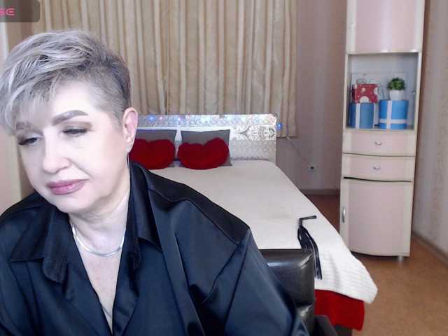 sexy-milffa, en vivo ahora en BongaCams