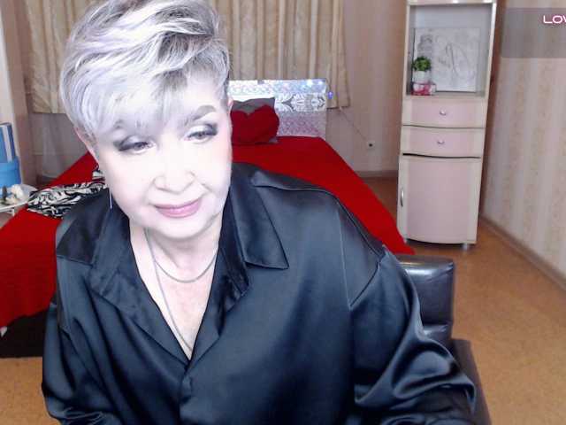 sexy-milffa live cam on BongaCams