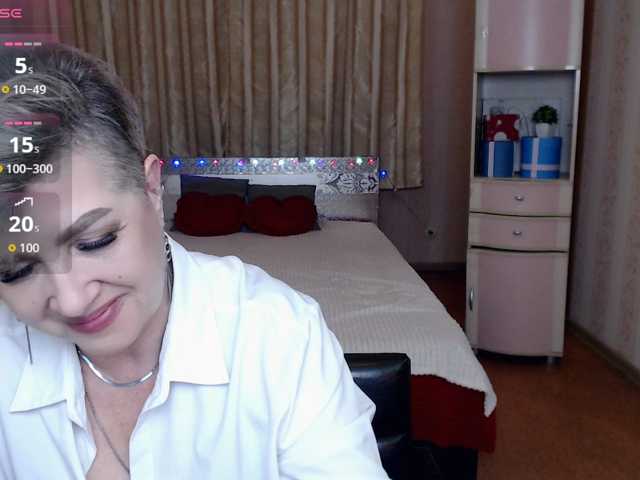 sexy-milffa live cam preview