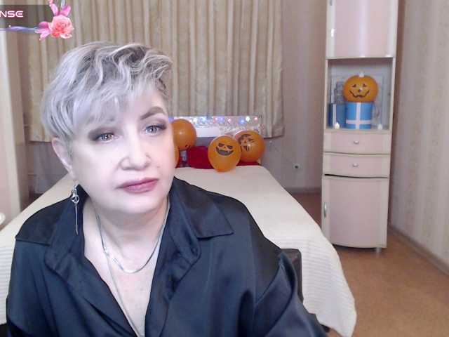 Sexy-milffa live cam