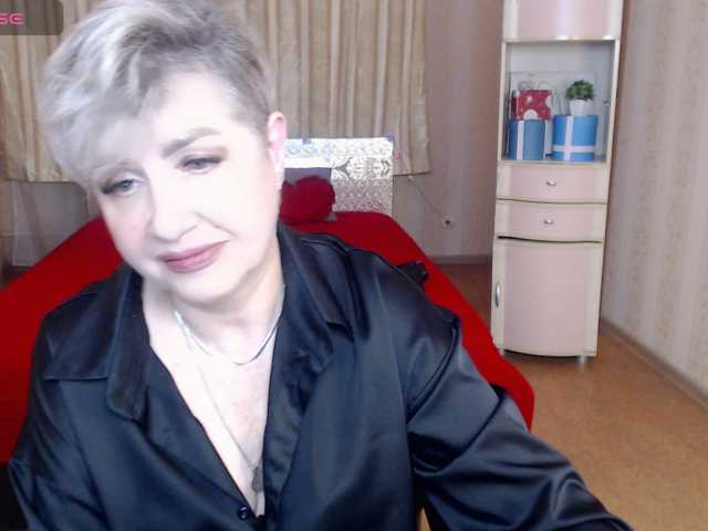 sexy-milffa, live now on BongaCams