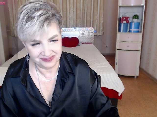 sexy-milffa live cam preview