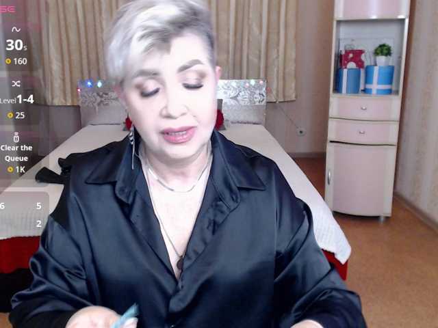 sexy-milffa live cam preview