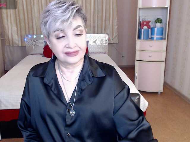 sexy-milffa live cam preview