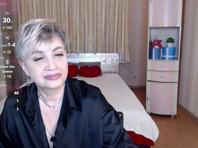 sexy-milffa live cam on BongaCams