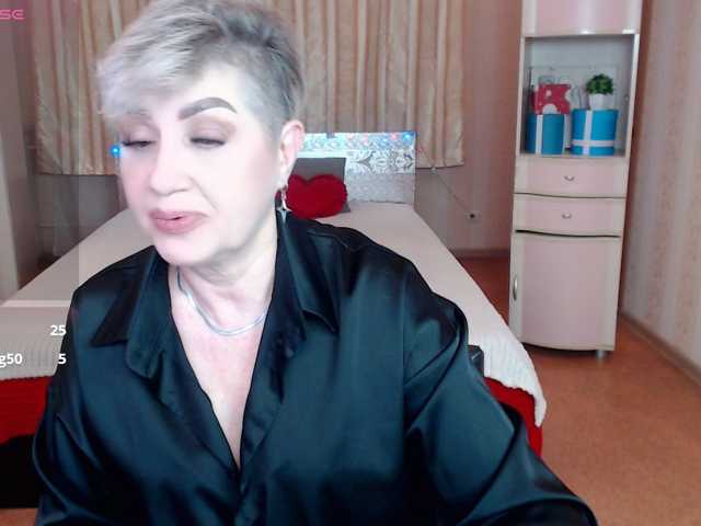 sexy-milffa live cam preview