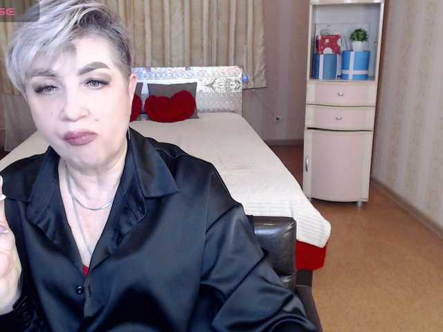 sexy-milffa live cam on BongaCams