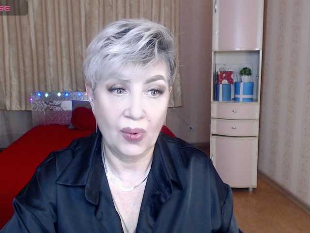 sexy-milffa, en directo ahora en BongaCams