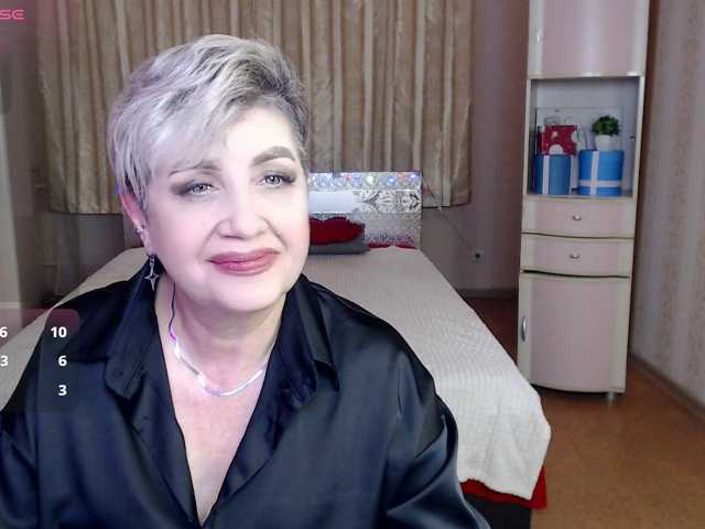 sexy-milffa live cam preview