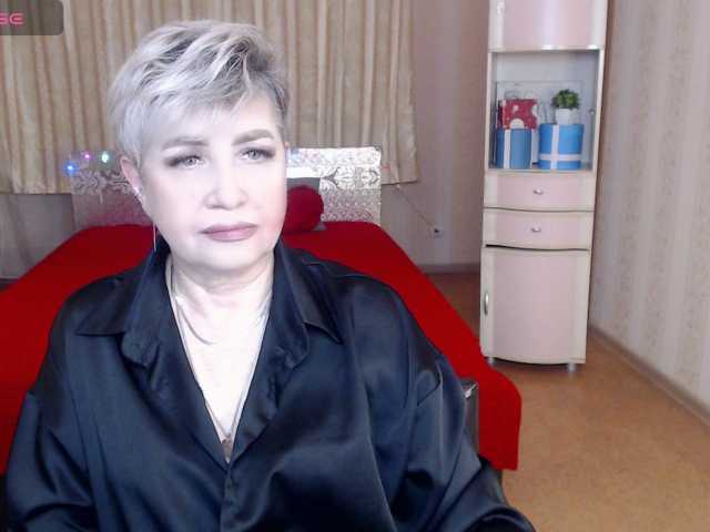sexy-milffa, live now on BongaCams