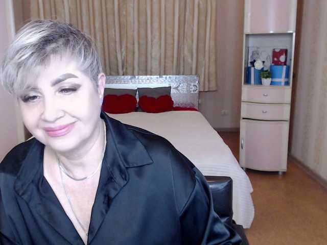 sexy-milffa live cam on BongaCams