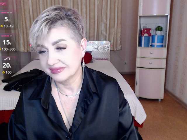 sexy-milffa live cam preview