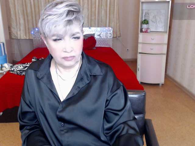 sexy-milffa live cam on BongaCams