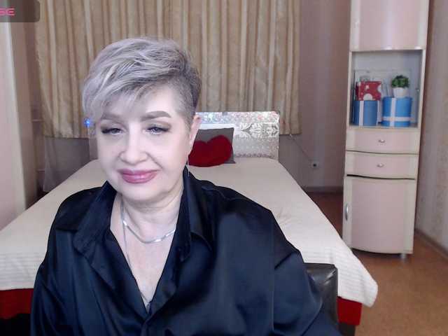 sexy-milffa, live now on BongaCams