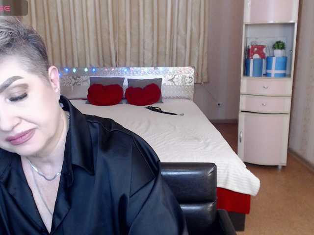sexy-milffa live cam preview