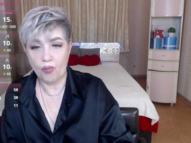 sexy-milffa, en directo ahora en BongaCams