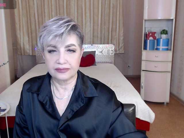 sexy-milffa, en directo ahora en BongaCams