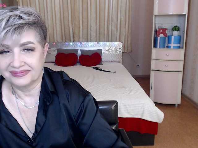 sexy-milffa live cam on BongaCams