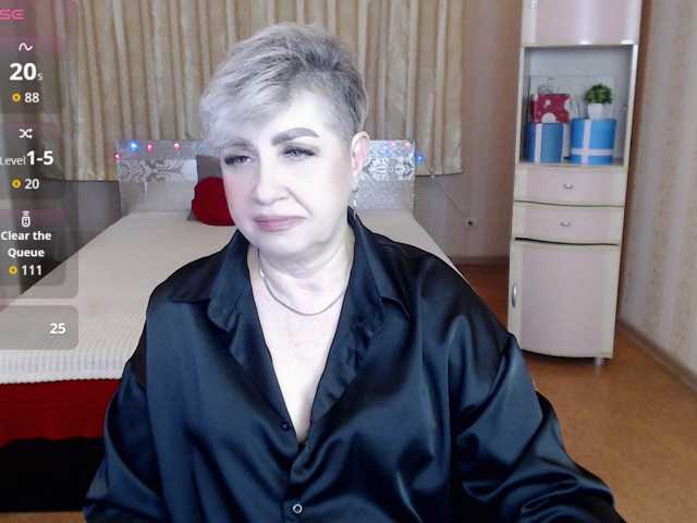 sexy-milffa live cam preview