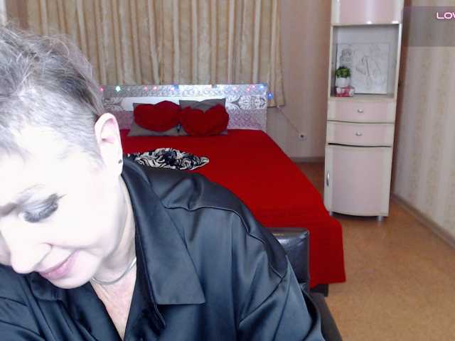 sexy-milffa live cam on BongaCams
