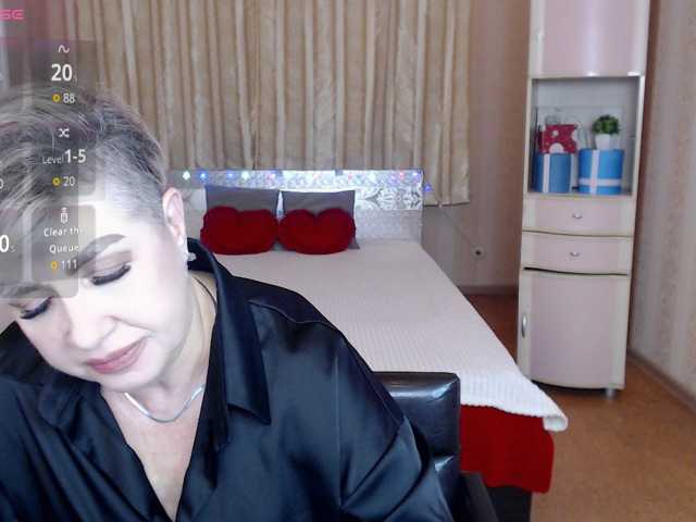 sexy-milffa live cam preview