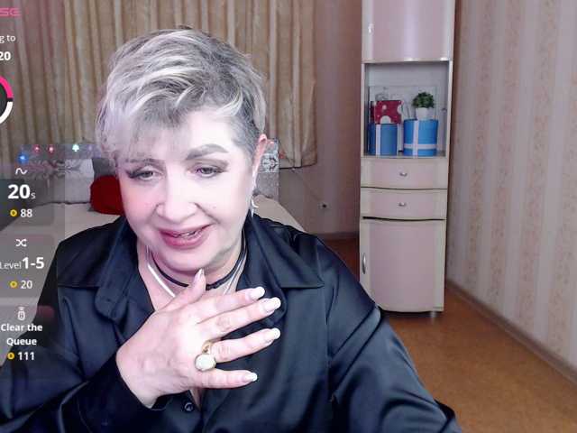 sexy-milffa live cam on BongaCams