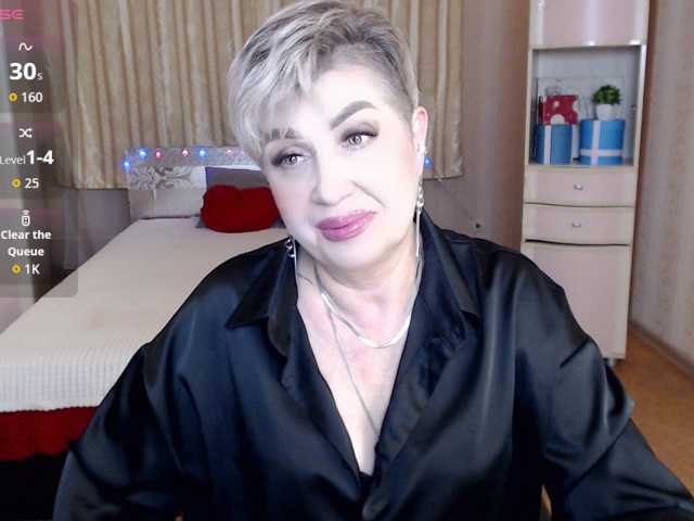 sexy-milffa live cam preview