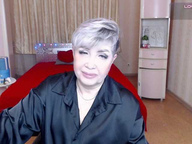sexy-milffa live cam on BongaCams