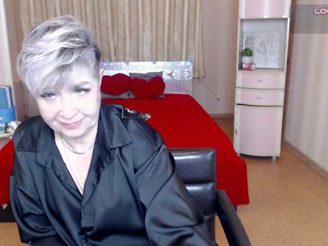 sexy-milffa live cam on BongaCams
