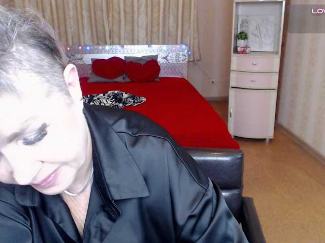 sexy-milffa live cam on BongaCams