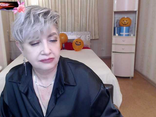 sexy-milffa live cam preview