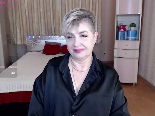 sexy-milffa live cam preview