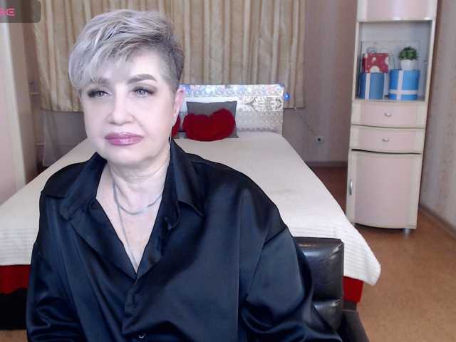 sexy-milffa, en vivo ahora en BongaCams