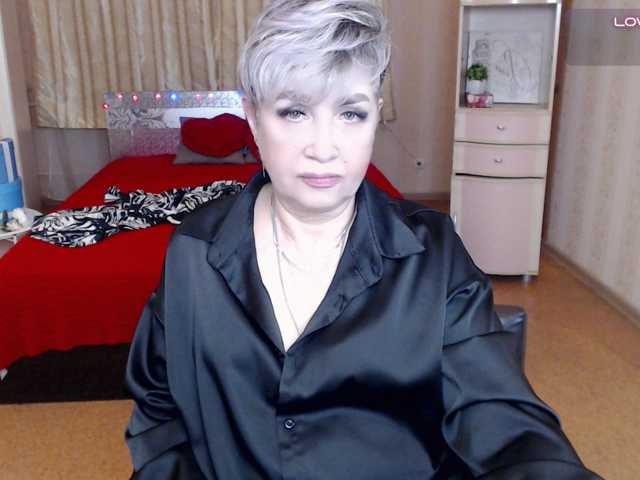 sexy-milffa live cam on BongaCams