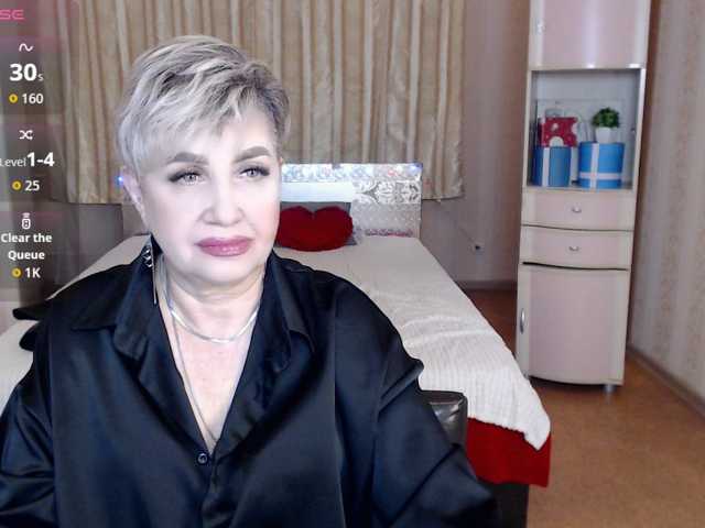 sexy-milffa live cam on BongaCams