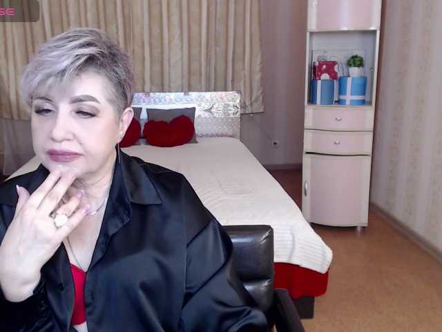 sexy-milffa live cam preview