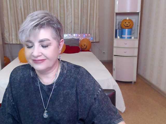 sexy-milffa live cam on BongaCams